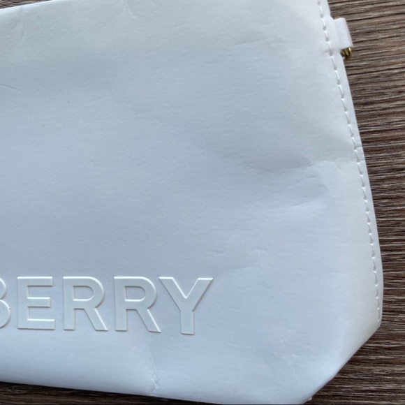 Burberry white pouch - Picture 2 of 5